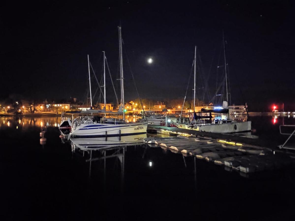 אילאווה River View - Widok Na Wode, Parking W Hali, Winda, 3Pok I 5 Lozek, Klima, Netflix I Max, Centrum מראה חיצוני תמונה