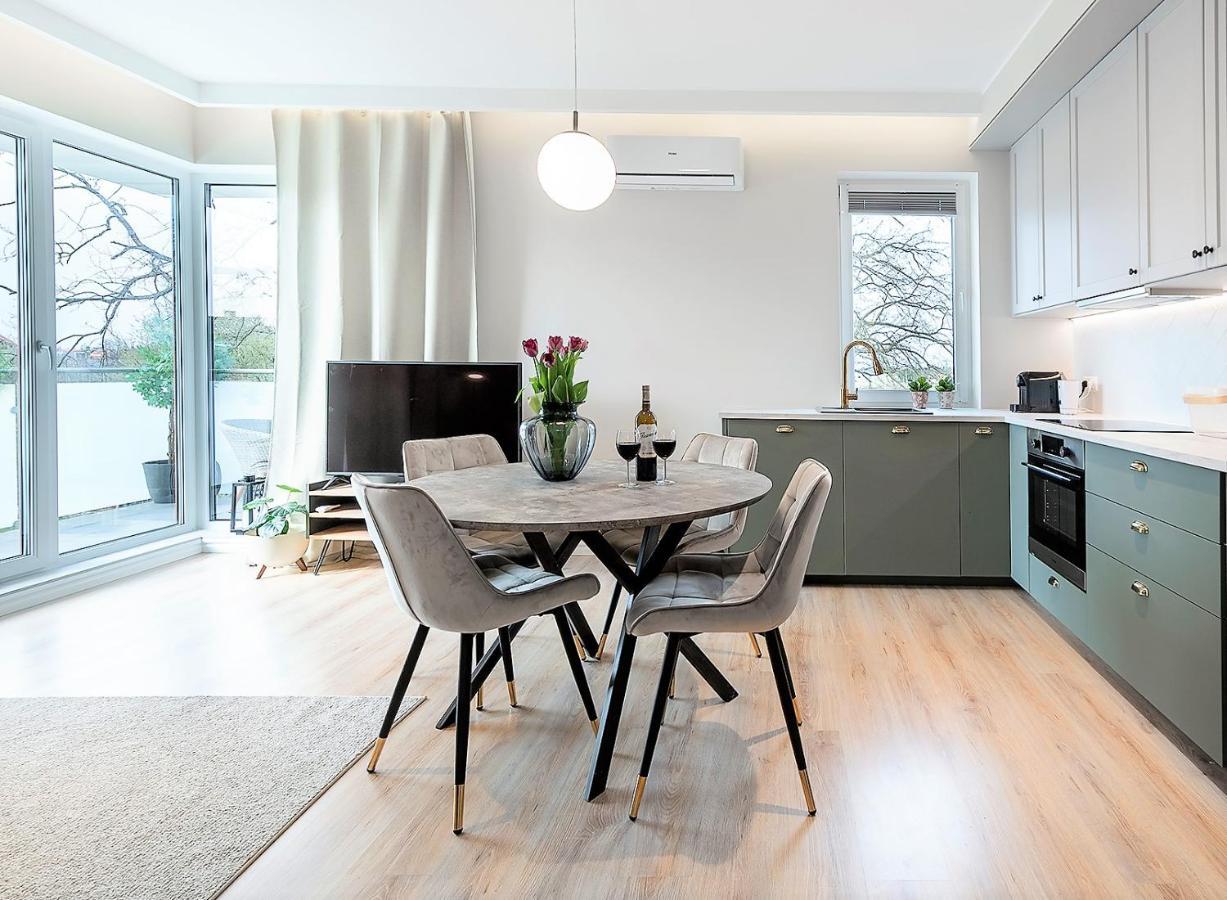 אילאווה River View - Widok Na Wode, Parking W Hali, Winda, 3Pok I 5 Lozek, Klima, Netflix I Max, Centrum מראה חיצוני תמונה